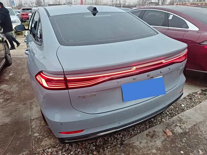 Фото 7 - Geely Galaxy A7