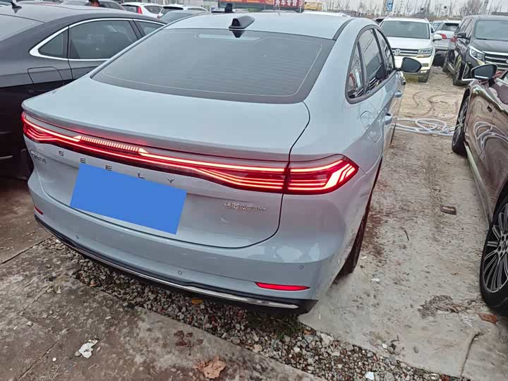 Фото 9 - Geely Galaxy A7