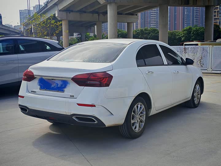 Фото 7 - Geely Emgrand