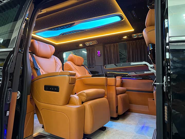 Фото 4 - Mercedes-Benz Vito