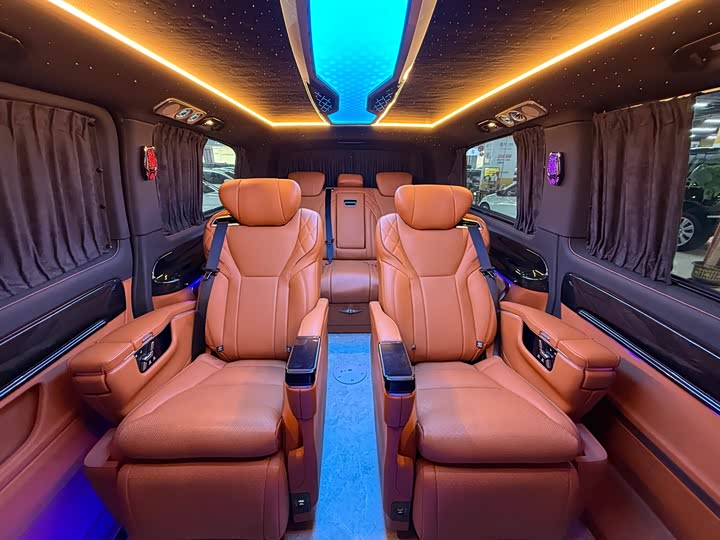 Фото 6 - Mercedes-Benz Vito