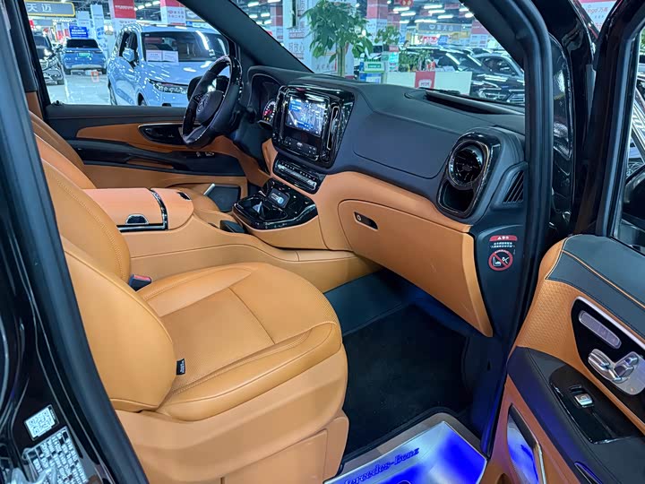 Фото 7 - Mercedes-Benz Vito