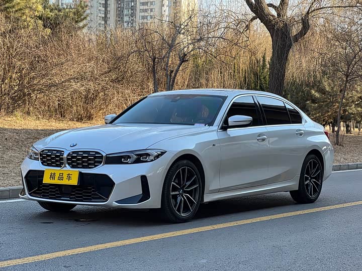 Photo 1 - BMW 3 Series