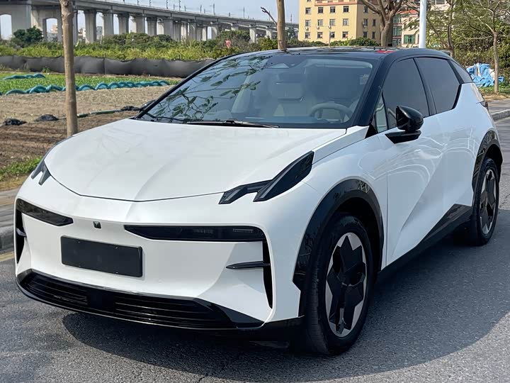 Фото 1 - Zeekr X