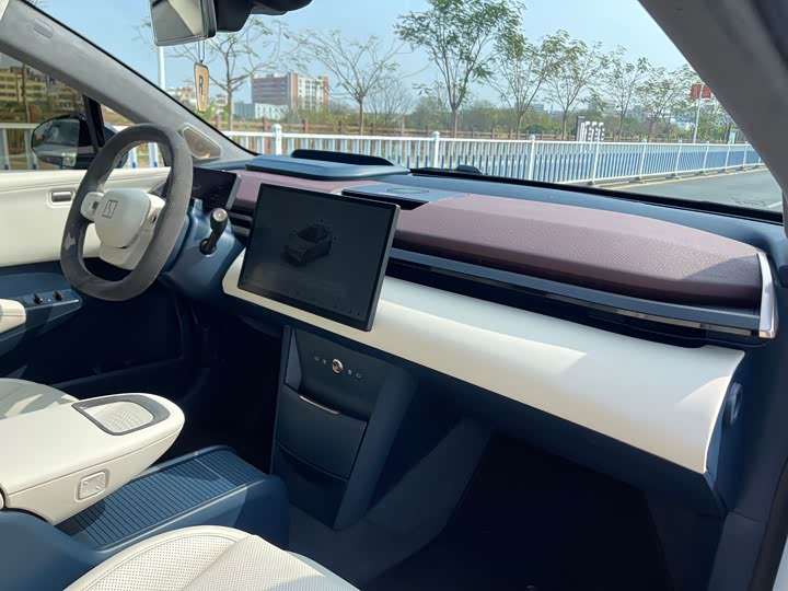 Фото 7 - Zeekr X