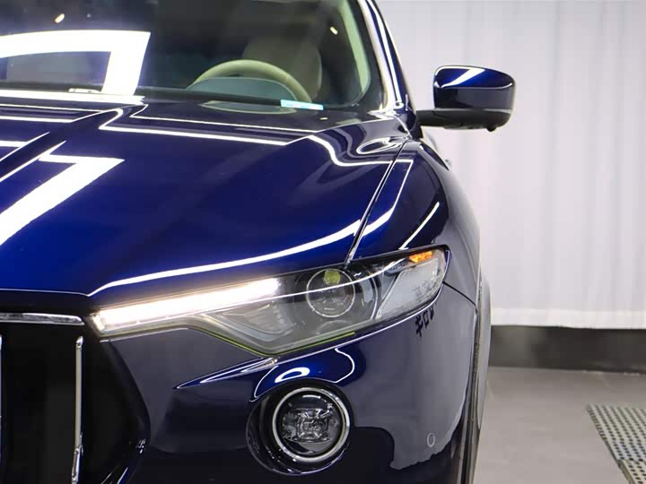 Фото 5 - Maserati Levante