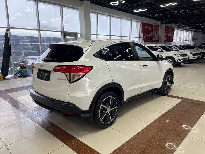 Фото 5 - Honda Vezel