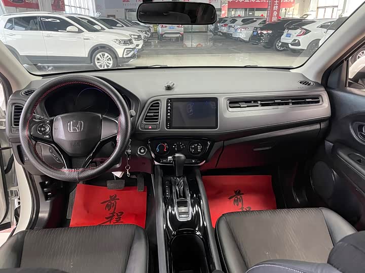 Фото 9 - Honda Vezel