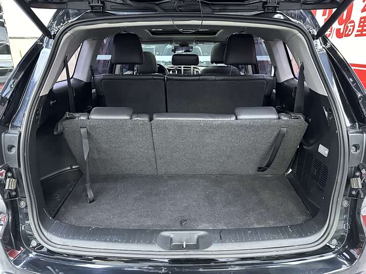 Фото 9 - Toyota Highlander