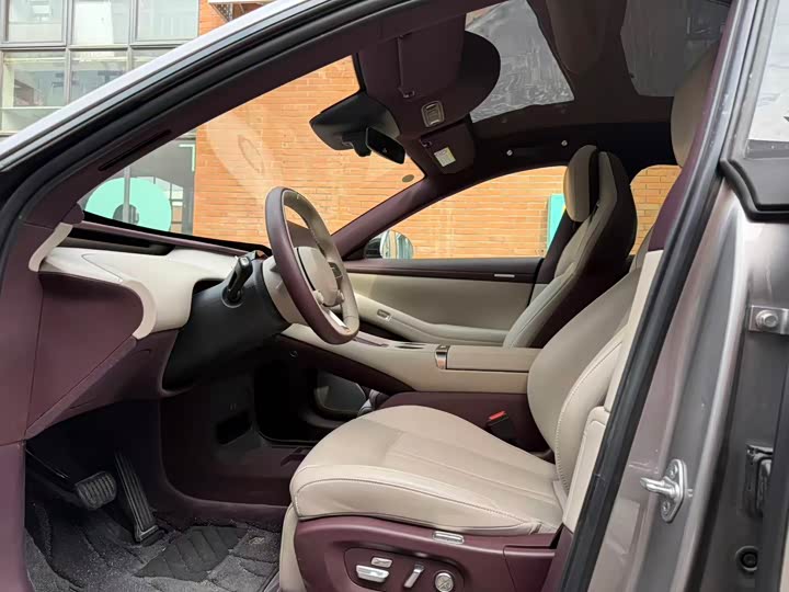 Фото 4 - Xiaomi YU7