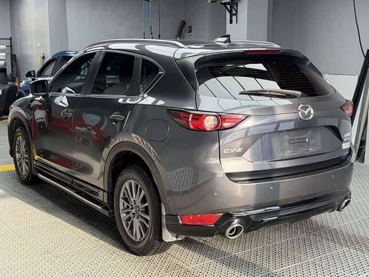 Photo 5 - Mazda CX-5