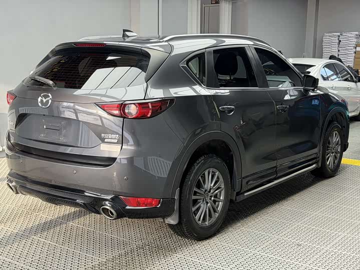 Photo 6 - Mazda CX-5
