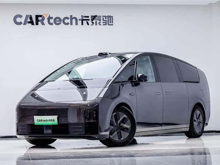 Фото 1 - LiXiang Mega