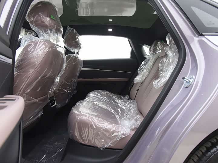 Фото 7 - XPeng Mona M03