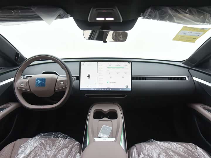 Фото 9 - XPeng Mona M03