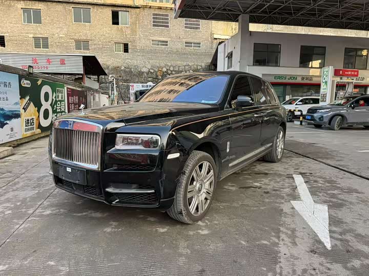Фото 1 - Rolls-Royce Cullinan