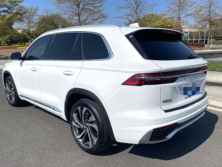 Photo 4 - Geely Monjaro