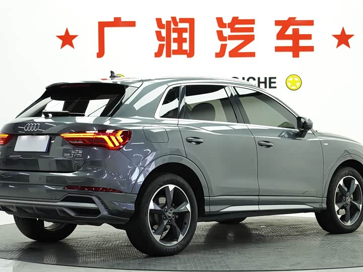 Фото 5 - Audi Q3