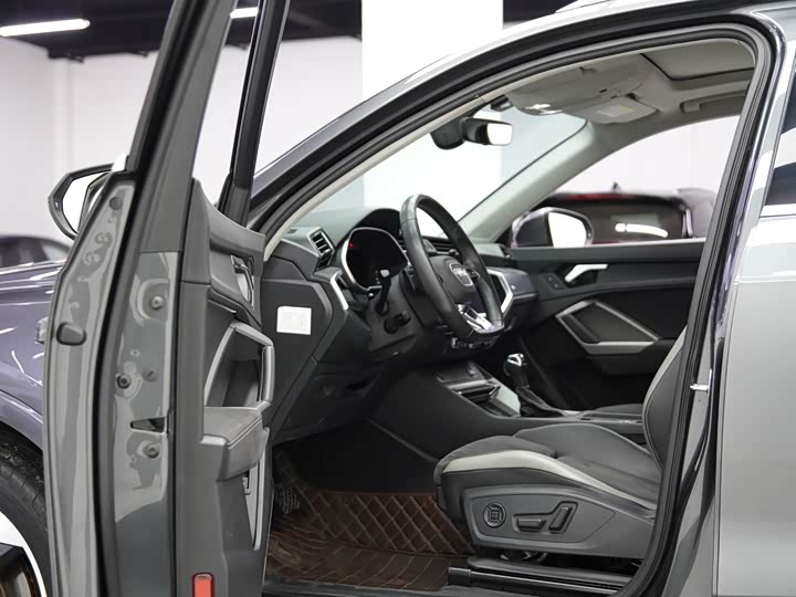 Фото 9 - Audi Q3