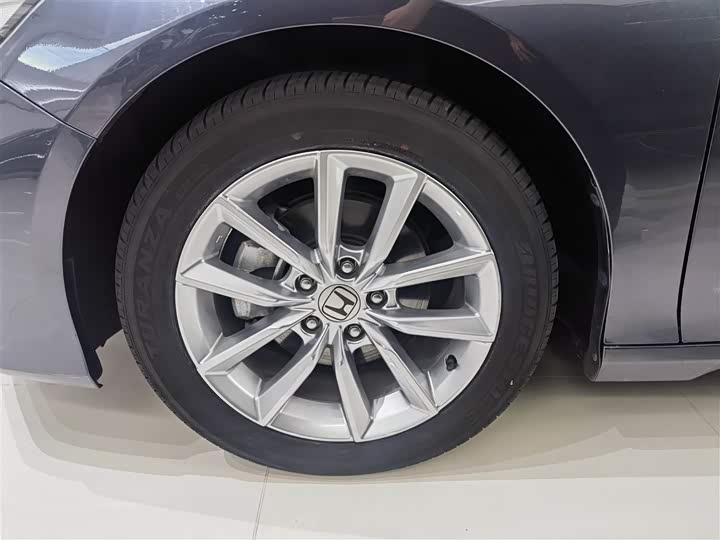 Фото 5 - Honda Accord