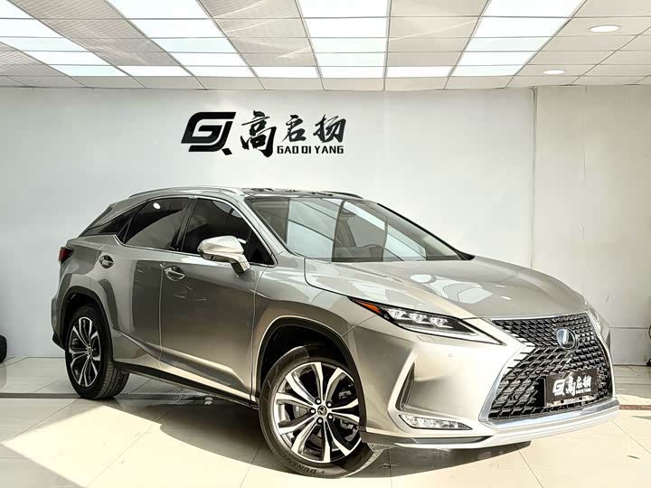 Фото 3 - Lexus RX