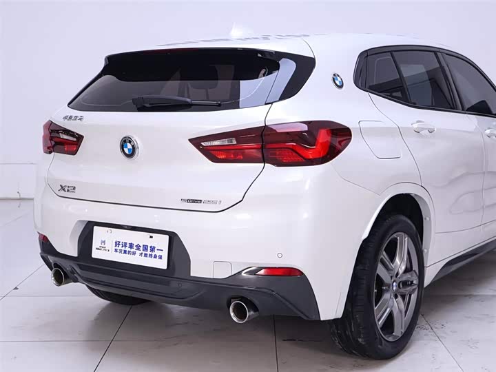 Фото 8 - BMW X2