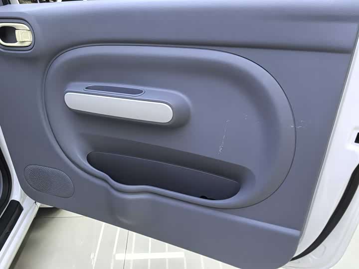 Фото 8 - Bestune Pony