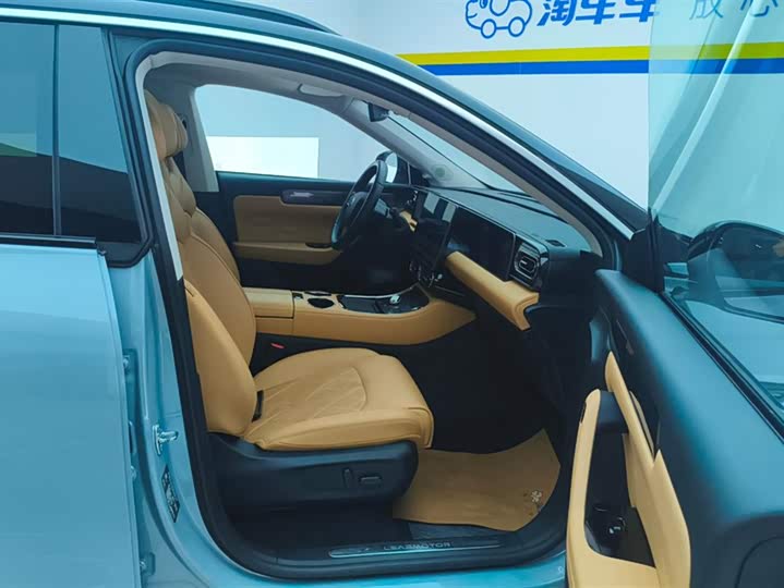 Фото 8 - Leapmotor C11