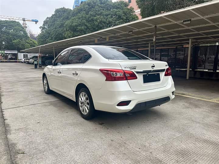 Фото 4 - Nissan Sylphy