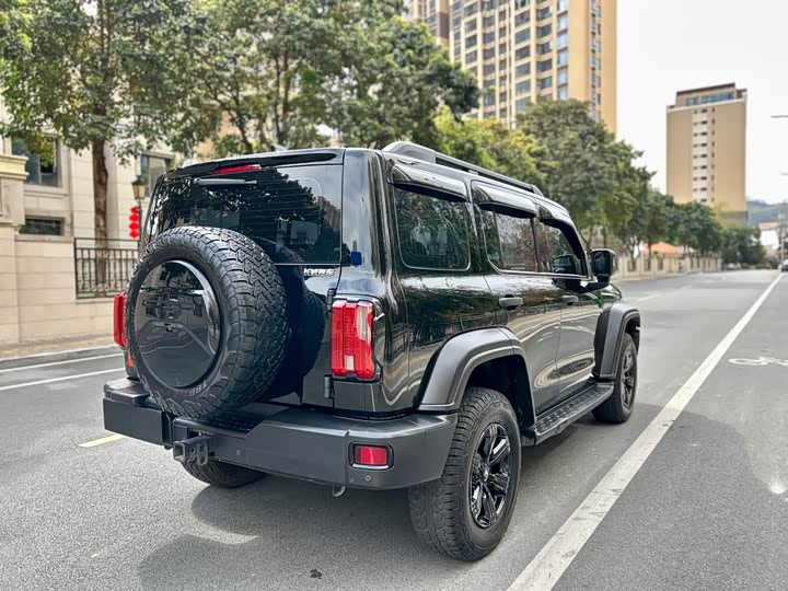 Фото 7 - Tank 300