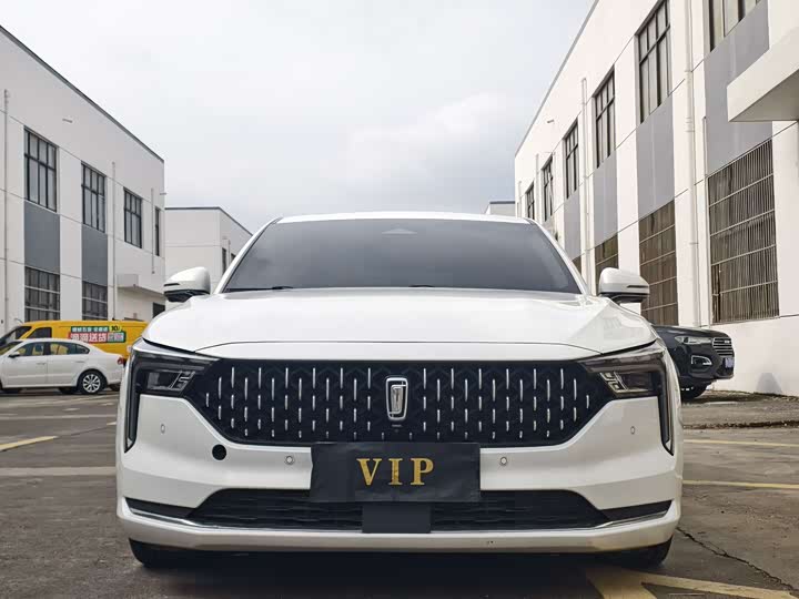 Фото 2 - Bestune B70