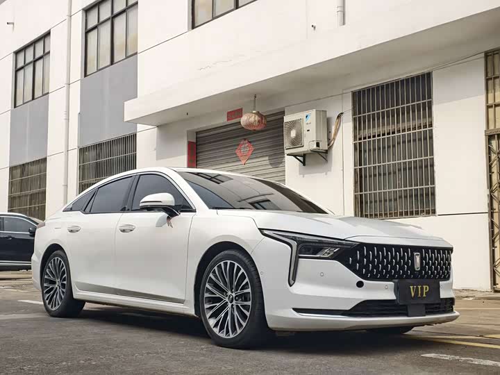 Фото 3 - Bestune B70