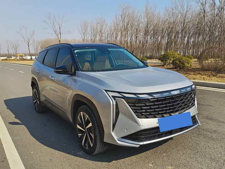 Фото 3 - Geely Atlas L