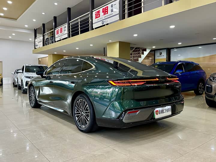 Фото 7 - Geely Galaxy Starshine 8 EM-i