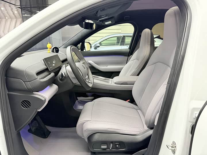 Фото 5 - Nio EC6