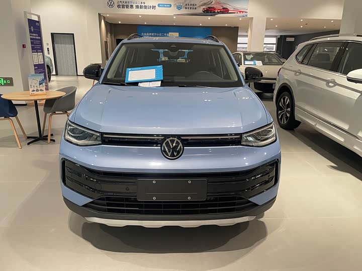 Фото 2 - Volkswagen Tharu