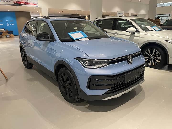 Фото 3 - Volkswagen Tharu