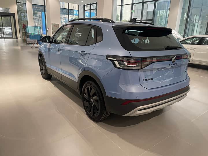 Фото 9 - Volkswagen Tharu