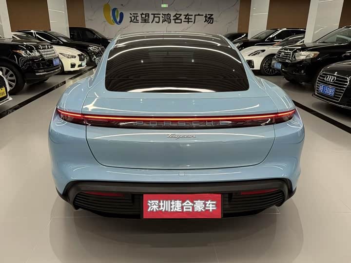 Photo 5 - Porsche Taycan