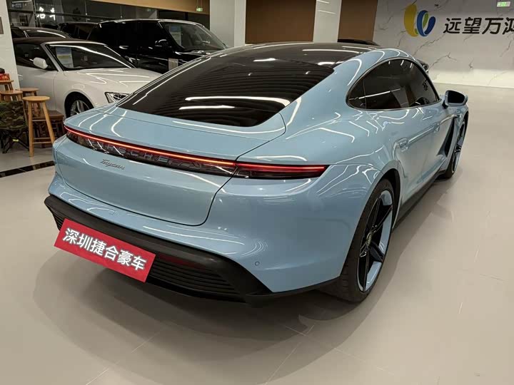 Photo 6 - Porsche Taycan