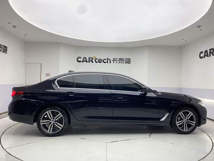 Фото 4 - BMW 5 Series