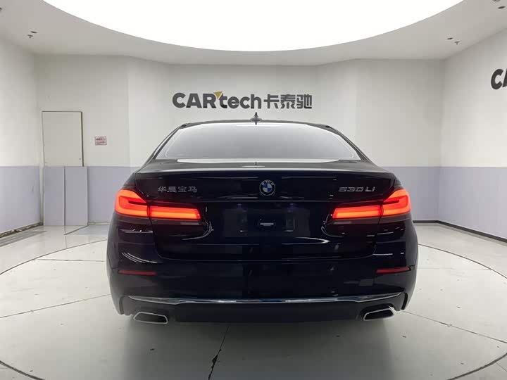 Фото 6 - BMW 5 Series