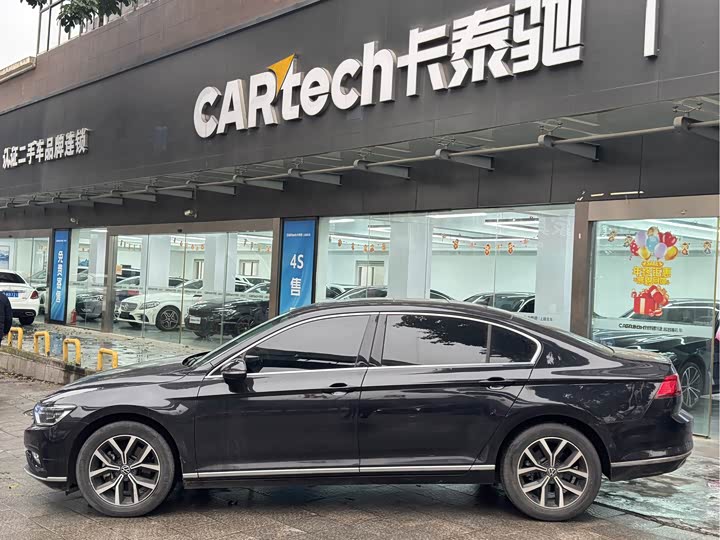 Фото 3 - Volkswagen Magotan