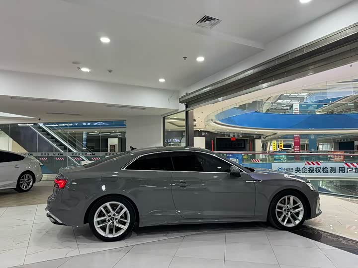 Фото 6 - Audi A5