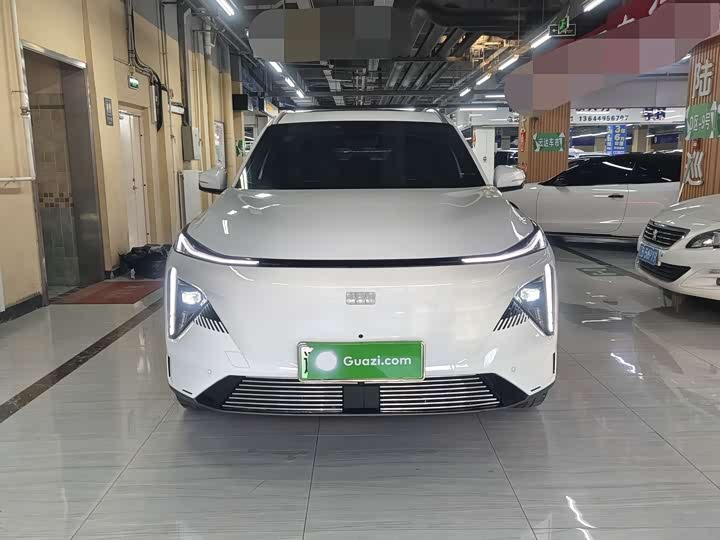 Фото 2 - Geely Galaxy L7