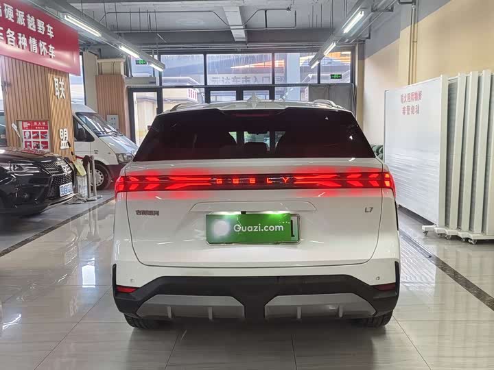 Фото 5 - Geely Galaxy L7