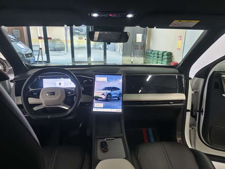 Фото 8 - Geely Galaxy L7