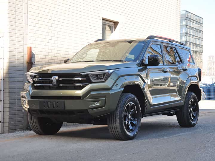 Фото 1 - Tank 400 Hybrid