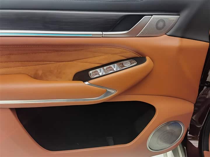 Фото 7 - Tank 500