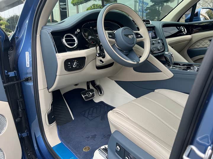 Фото 2 - Bentley Bentayga